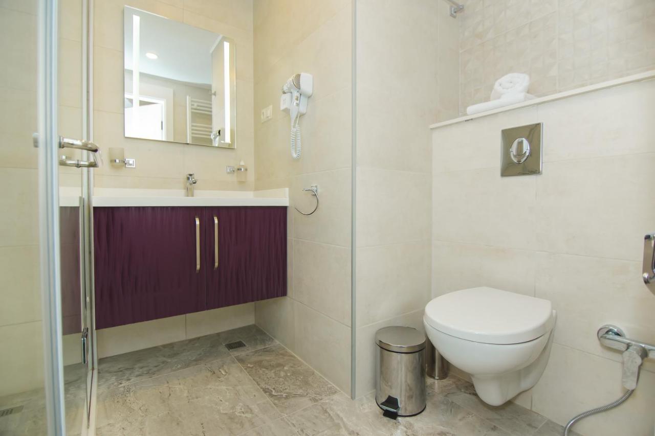Your Sunshine Apartments Batumi Bagian luar foto