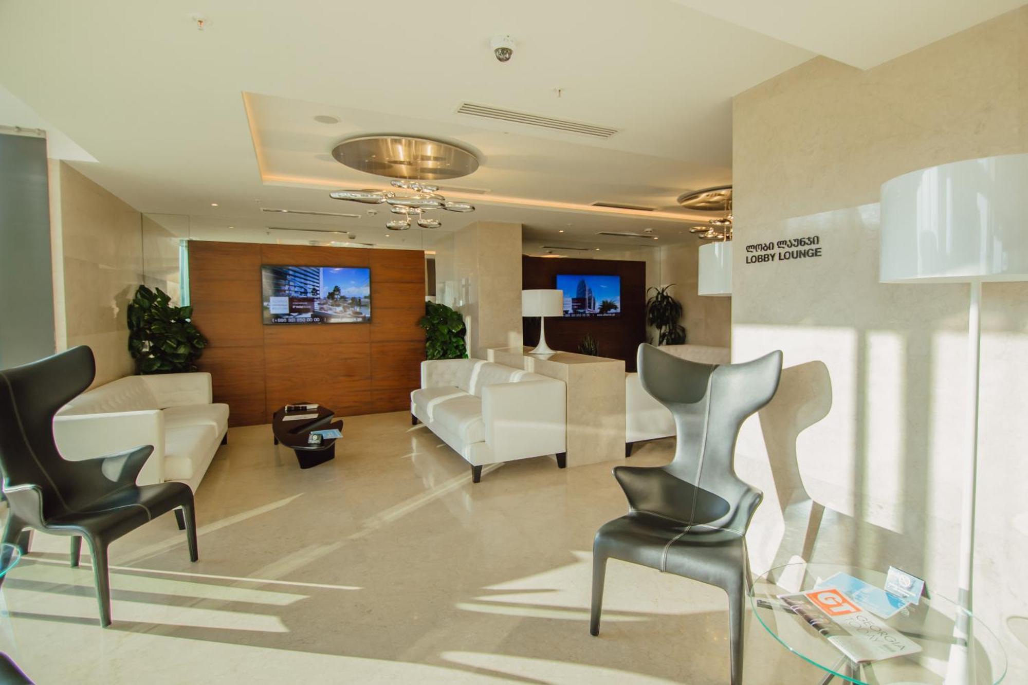 Your Sunshine Apartments Batumi Bagian luar foto